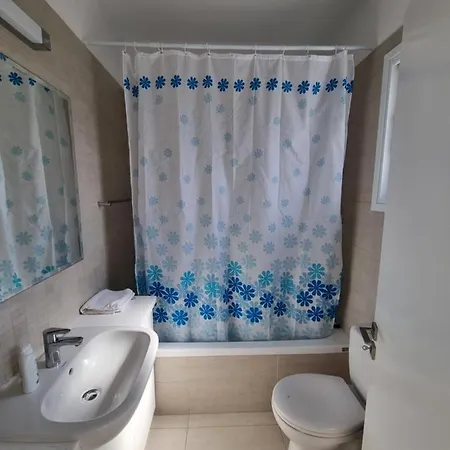 Coral Blue Bay בית נופש *