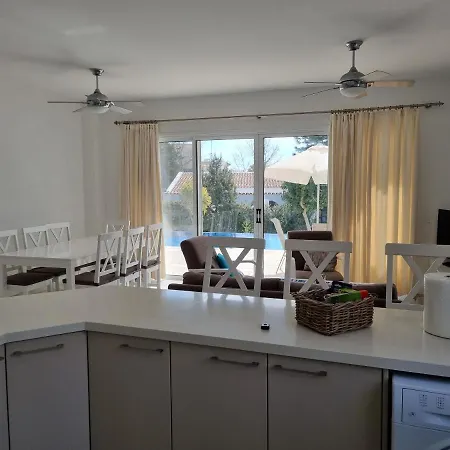 Coral Blue Bay * Coral Bay