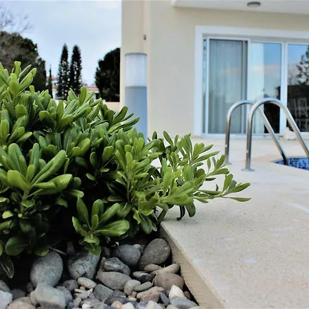 Coral Blue Bay * Coral Bay