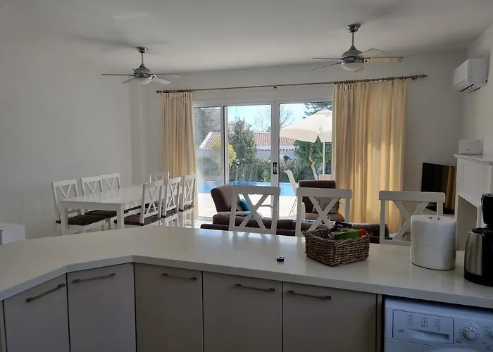 Coral Blue Bay * Coral Bay