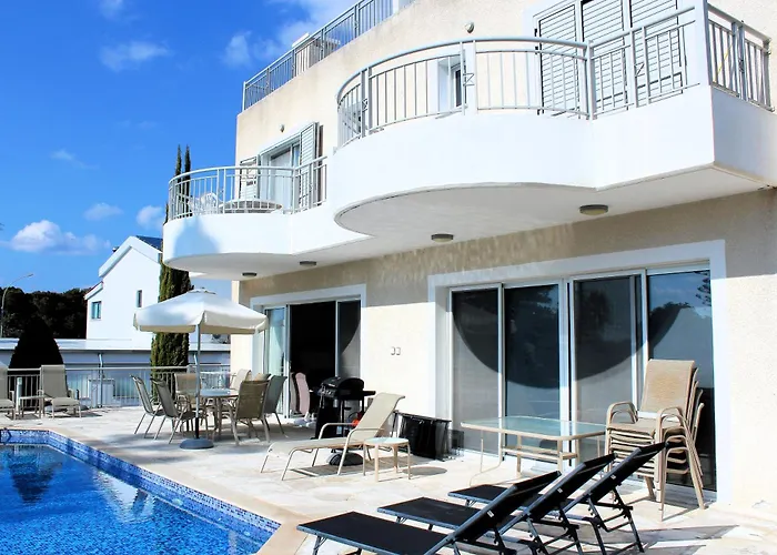 Coral Blue Bay * Coral Bay